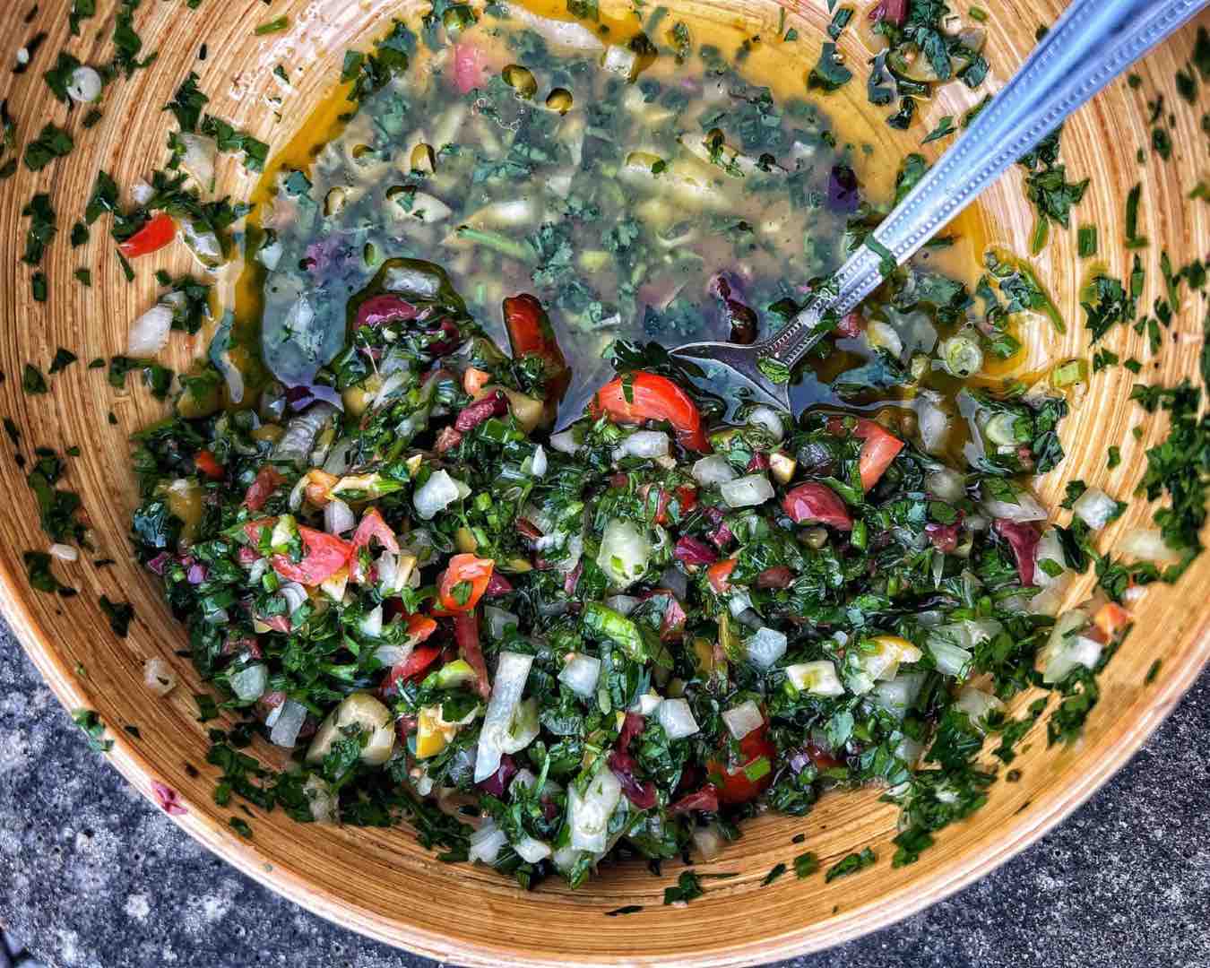 gaucho-angus-oink-chimichurri-cimicuri-korenie-grilovacie-bbq1